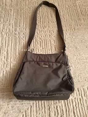 Baggallini Taupe Nylon Crossbody Shoulder Bag Lightweight Travel Purse Multi